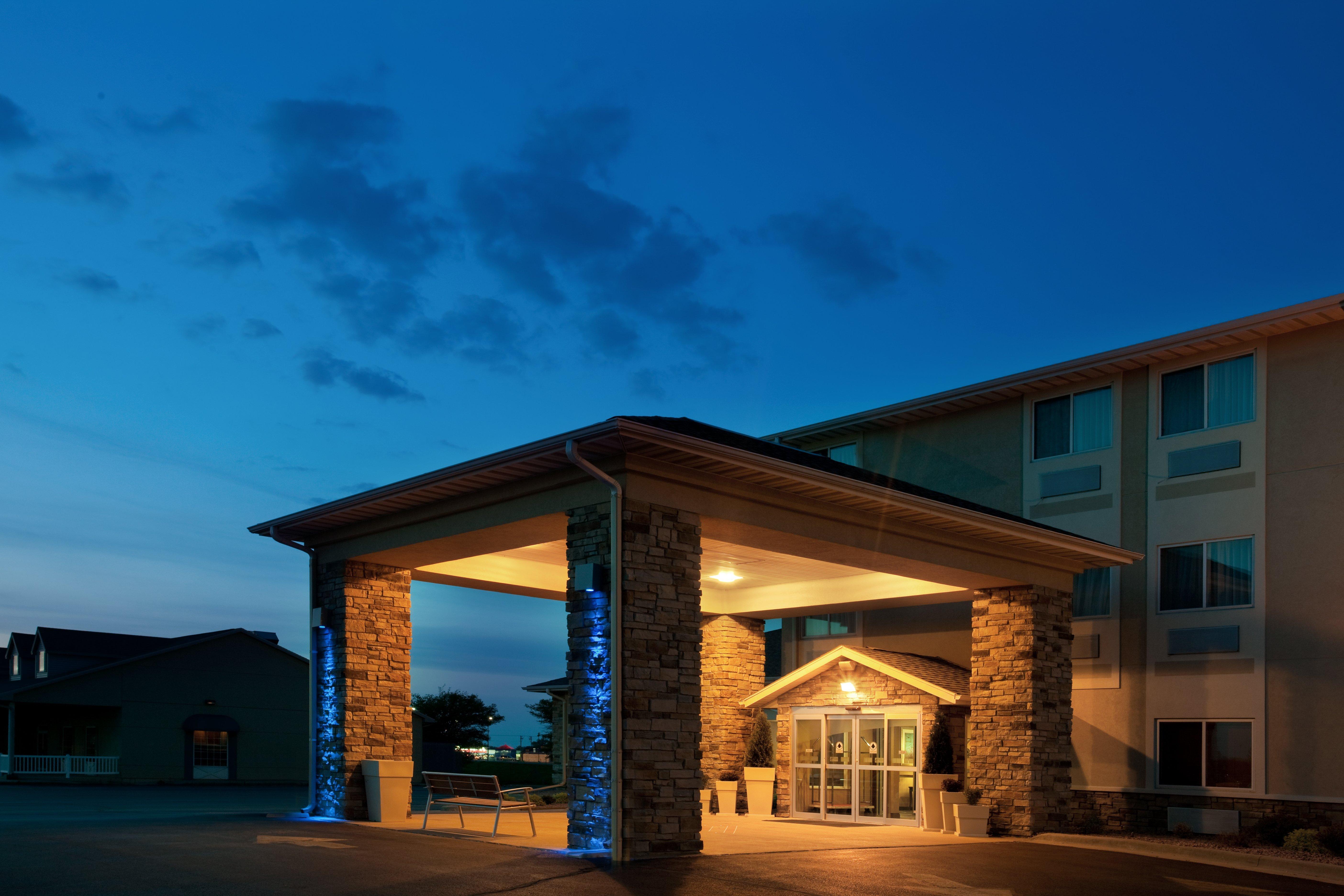 Holiday Inn Express Tuscola Eksteriør billede